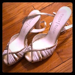 Size 8 White House Black market Heels